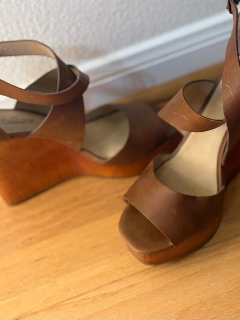 Lucky Brand Tan Brown Leather Platform Wedge Sandals